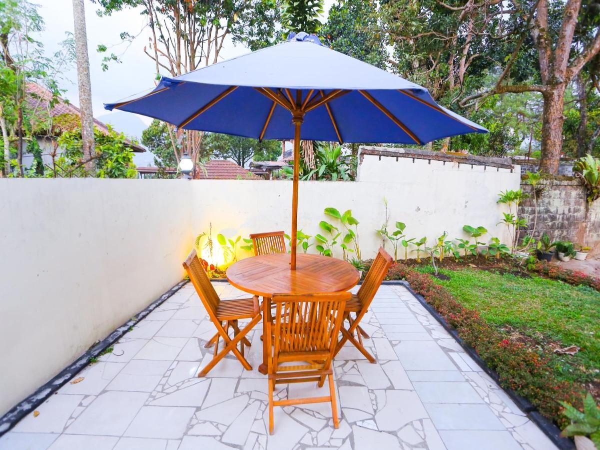 בוגור Oyo 93136 Hotel Santo Djaya 2 מראה חיצוני תמונה