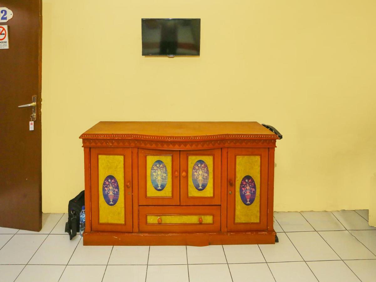 בוגור Oyo 93136 Hotel Santo Djaya 2 מראה חיצוני תמונה