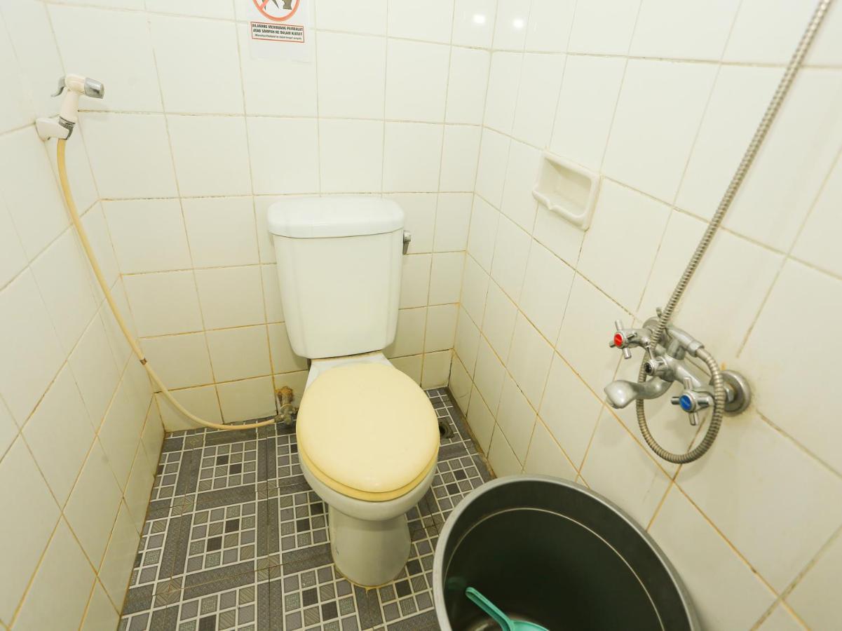 בוגור Oyo 93136 Hotel Santo Djaya 2 מראה חיצוני תמונה